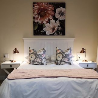 Vivaldi Garden Suite is ideal for couples or single travelers