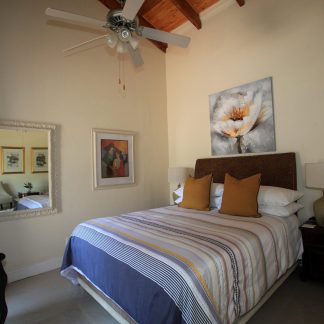 The Bach Suite at Andante Lodge puts you in a beautiful Pretoria garden