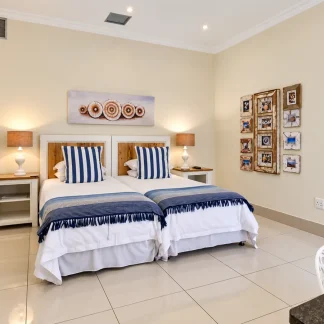 Beethoven Luxury Suite - twin bed configuration