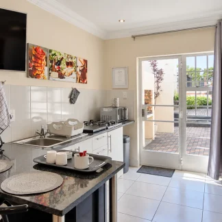 The Debussy Suite – A Parisian-Style Executive Studio & High-Productivity Retreat in Pretoria East